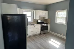 7 Gayland St, Boston, MA 02125 - Photo 12