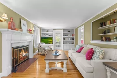 34 Sheridan Rd, Wellesley, MA 02481 - Photo 2