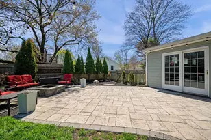 405 Asbury St, Hamilton, MA 01982 - Photo 4