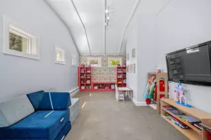 405 Asbury St, Hamilton, MA 01982 - Photo 22