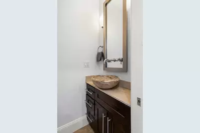 435 W 4th Street #2, Boston, MA 02127 - Photo 8