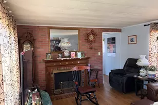 48 Dogwood Ln, Wales, MA 01081 - Photo 4