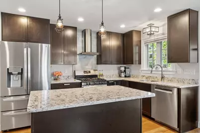 11 Brookford St #11, Cambridge, MA 02140 - Photo 6