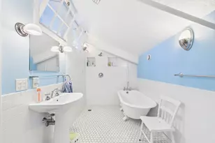 123 Sawyer St, New Bedford, MA 02746 - Photo 16