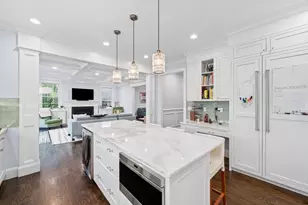 11 Woodhaven Rd, Newton, MA 02468 - Photo 8