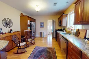 27 Melrose St, Arlington, MA 02474 - Photo 4