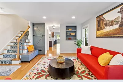 11 Brookford St, Cambridge, MA 02140 - Photo 4