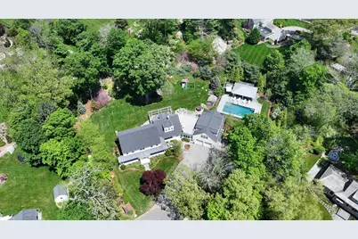 5 Seal Cove Ln, Hingham, MA 02043 - Photo 2