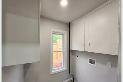 179 Sargeant St, Holyoke, MA 01040 - Photo 10