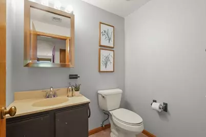 880 Landry Ave #7, North Attleboro, MA 02760 - Photo 8