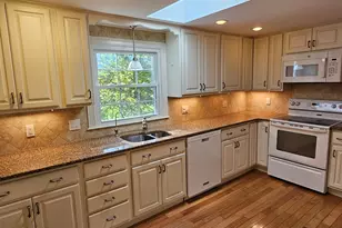 135 Walker Pond Rd, Sturbridge, MA 01566 - Photo 4