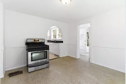 34 Woodland Rd, Wakefield, MA 01880 - Photo 16
