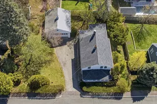 34 Woodland Rd, Wakefield, MA 01880 - Photo 2