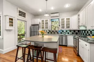 91 Hillside Ave, Newton, MA 02465 - Photo 8