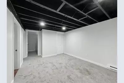 206 Treetop Ave, Springfield, MA 01118 - Photo 18