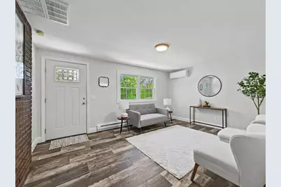 206 Treetop Ave, Springfield, MA 01118 - Photo 8