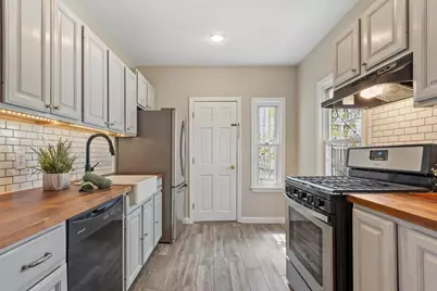 65 Woodcock Street, Lowell, MA 01854 - Photo 16