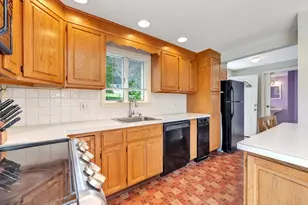 243 Nahant St, Wakefield, MA 01880 - Photo 18