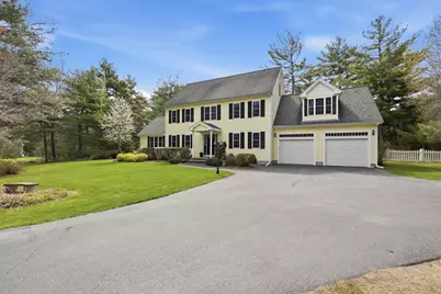 16 Sonia Dr, Middleborough, MA 02346 - Photo 2