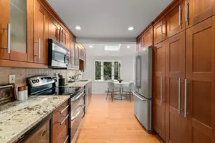 78 Vine St, Newton, MA 02467 - Photo 8