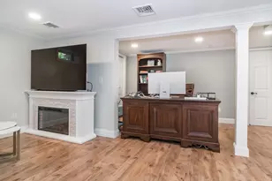 286 Linden St, Wellesley, MA 02482 - Photo 10
