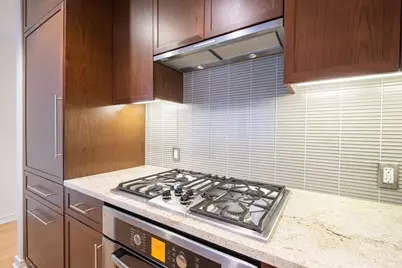 580 Washington St #6F, Boston, MA 02111 - Photo 8