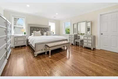 35 Marshall Rd, Wellesley, MA 02482 - Photo 18