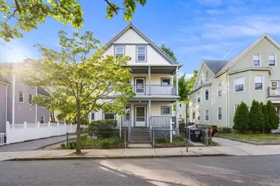 29 Victoria St, Somerville, MA 02144 - Photo 2
