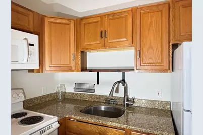 7-9 Clinton St #2, Haverhill, MA 01830 - Photo 18