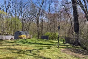 215 Pearl St, Reading, MA 01867 - Photo 8