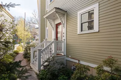 31 Market Street #B, Cambridge, MA 02139 - Photo 2