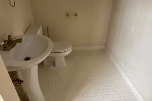 47 Carlisle St, Worcester, MA 01602 - Photo 18