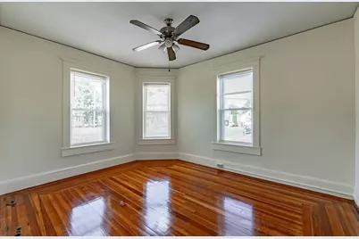 35 O'Connor Ave #2L, Holyoke, MA 01040 - Photo 12