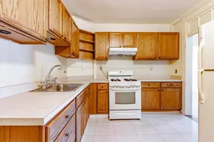 35 O'Connor Ave, Holyoke, MA 01040 - Photo 4