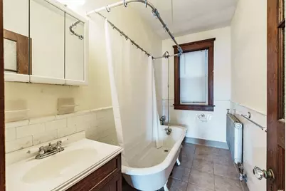 35 O'Connor Ave #2L, Holyoke, MA 01040 - Photo 8