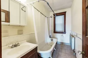 35 O'Connor Ave, Holyoke, MA 01040 - Photo 8