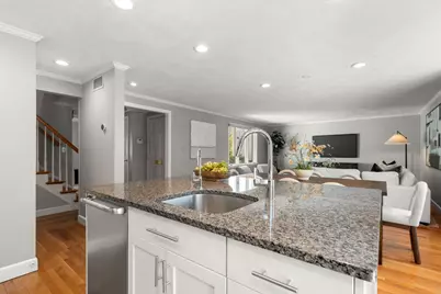 32 Linden St #5, Wellesley, MA 02482 - Photo 10