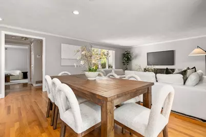 32 Linden St #5, Wellesley, MA 02482 - Photo 6