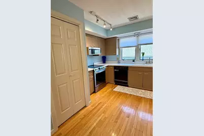 21 Amity Place #21, Amherst, MA 01002 - Photo 10