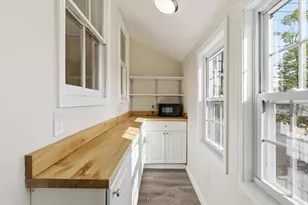 137 Winthrop St, Quincy, MA 02169 - Photo 10