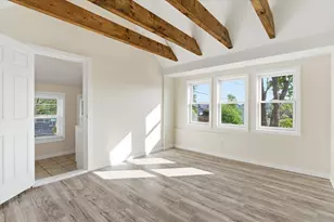 137 Winthrop St, Quincy, MA 02169 - Photo 12