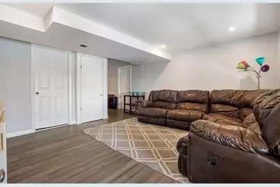 63 Fort Meadow Dr, Hudson, MA 01749 - Photo 12