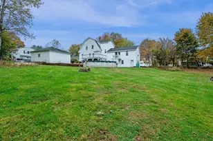 25 Thayer St, Methuen, MA 01844 - Photo 32