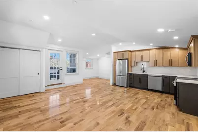 23 Summer St #10, Salem, MA 01970 - Photo 2