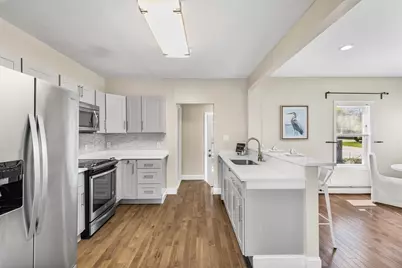 3 Edwards St, Franklin, MA 02038 - Photo 12