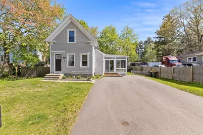 3 Edwards St, Franklin, MA 02038 - Photo 2