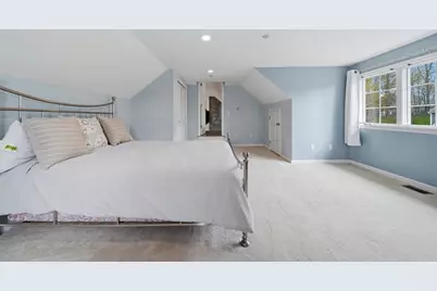 105 Weyland Circle, North Andover, MA 01845 - Photo 32
