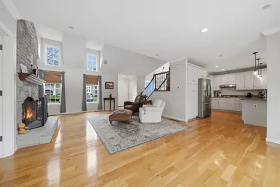 105 Weyland Circle, North Andover, MA 01845 - Photo 2