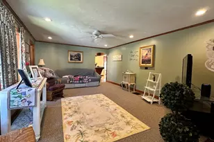 6 Vincent St, Auburn, MA 01501 - Photo 8