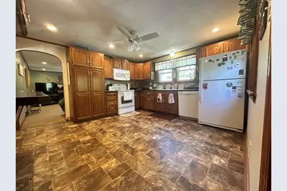 6 Vincent St, Auburn, MA 01501 - Photo 4